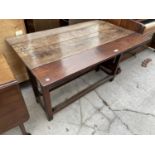 AN 18TH CENTURY OAK DROP-LEAF DINING TABLE, 47x30" (OPEN)