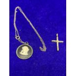 A WEDGEWOOD PENDANT IN A SILVER MOUNT WITH CHAIN AND A SILVER CROSS WITH CLEAR STONES