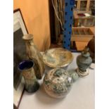 AN ASSORTMENT OF STUDIO POTTERY ITEMS TO INCLUDE A LAMP BASE, A LUSTRED BOWL AND A VERY UNUSUAL