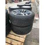 A PAIR OF BMW SPORTS TYRE RIMS WITH PIRELLI 275/40 R20 TYRES