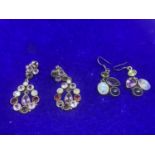 TWO PAIRS OF SILVER DROP EARRINGS WITH COLOURED STONES MARKED 925 (A STONE MISSING FROM ONE EARRING)