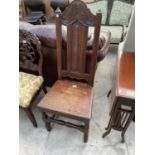 AN 18TH CENTURY OAK HIGH BACK DINING CHAIR ON TURNED FRONT LEGS