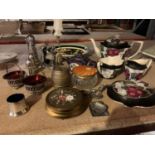 AN ASSORTMENT OF VARIOUS METAL AND CERAMIC ITEMS TO INCLUDE DUCAL TEA WARE ETC