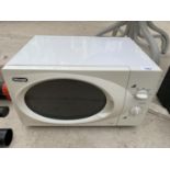 A WHITE DELONGHI MICROWAVE OVEN BELIEVED IN WORKING ORDER BUT NO WARRANTY