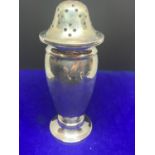 A HALLMARKED BIRMINGHAM SILVER SUGAR SHAKER