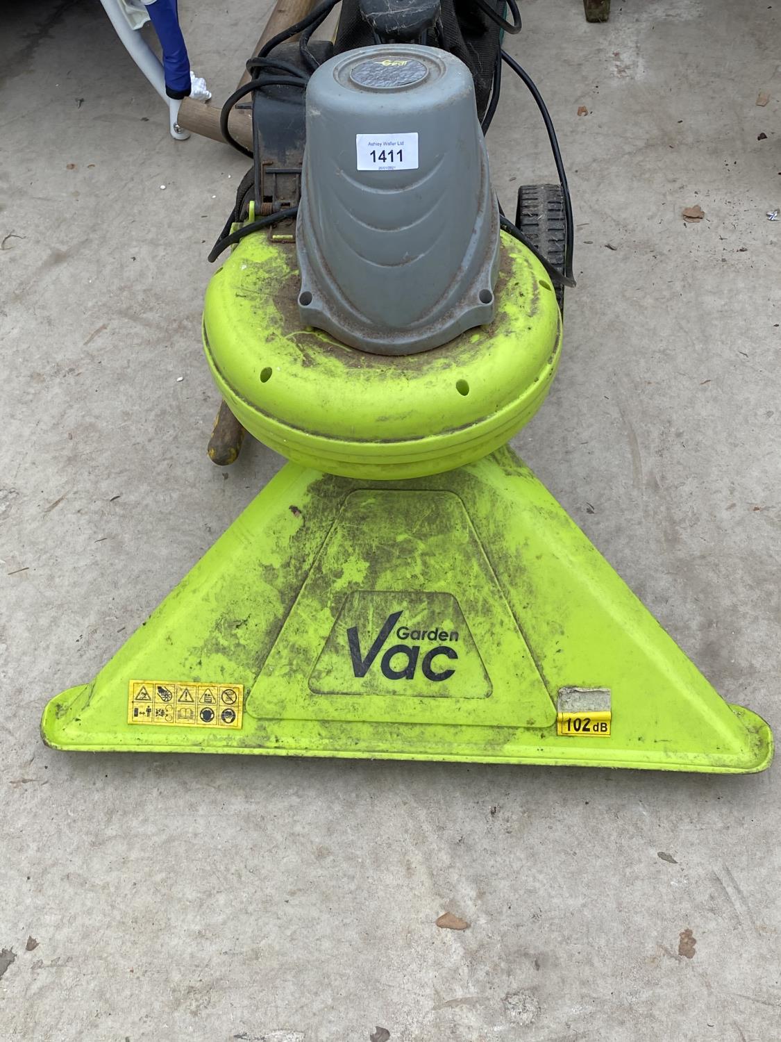 AN ELECTRIC GARDEN VAC - Image 2 of 3