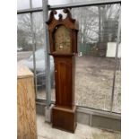 A LATE 18TH CENTURY OAK CASED LONGCASE EIGHT DAY CLOCK WITH BRASS FACE BY ALEX DUNCAN OF ELGIN,