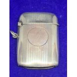 A HALLMARKED BIRMINGHAM SILVER VESTA CASE