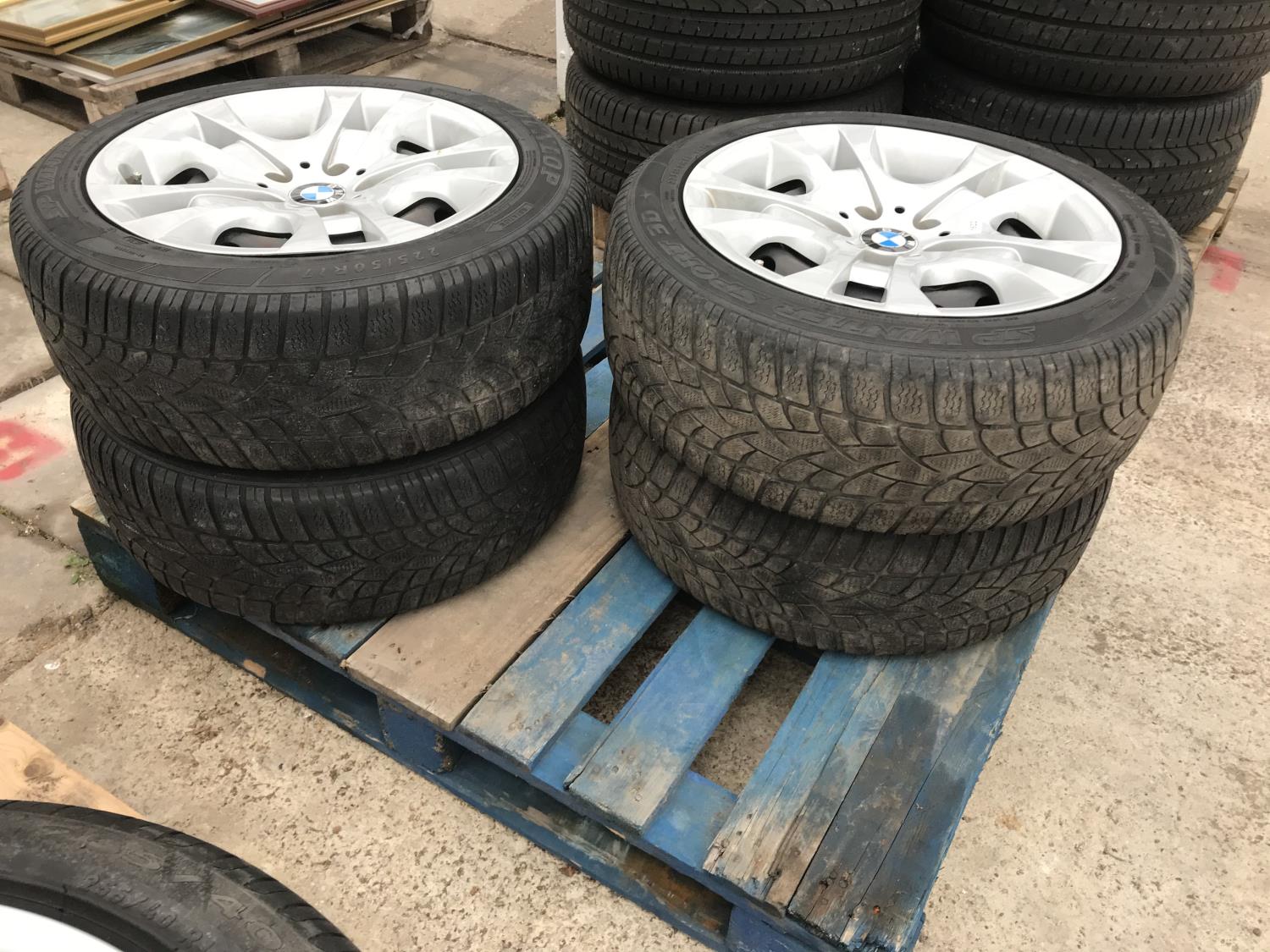 A SET OF FOUR BMW RIMS WITH 225/40 R17 DUNLOP TYRES