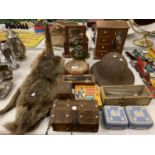 AN ASSORTMENT OF VARIOUS ITEMS TO INCLIUDE A FOX FUR STOLE, A VINTAGE ARMY HELMET, TWO BLUE AND