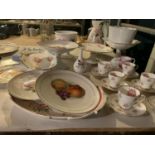 A QUANTITY OF CERAMIC WARE TO INCLUDE CRESCENT AND ROYAL STAFFORD