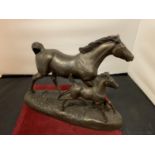 A SPELTER HEREDITIES 'MARE AND FOAL' DG062 (FOAL EAR A/F)