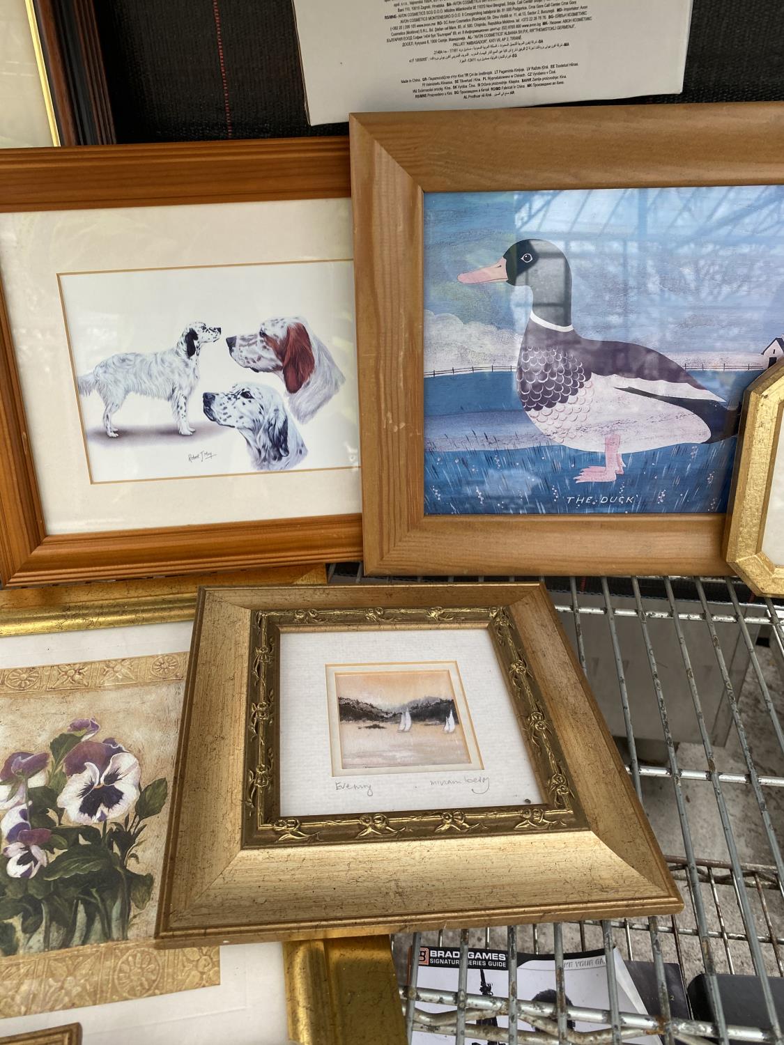 AN ASSORTMENT OF FRAMED PRINTS AND PICTURES - Image 5 of 5