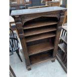 A JACOBEAN STYLE OAK FIVE DIVISION OPEN BOOKCASE, 28.5" WIDE