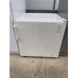 A WHITE ELECTROLUX COUNTER TOP FRIDGE BELIEVED IN WORKING ORDER BUT NO WARRANTY