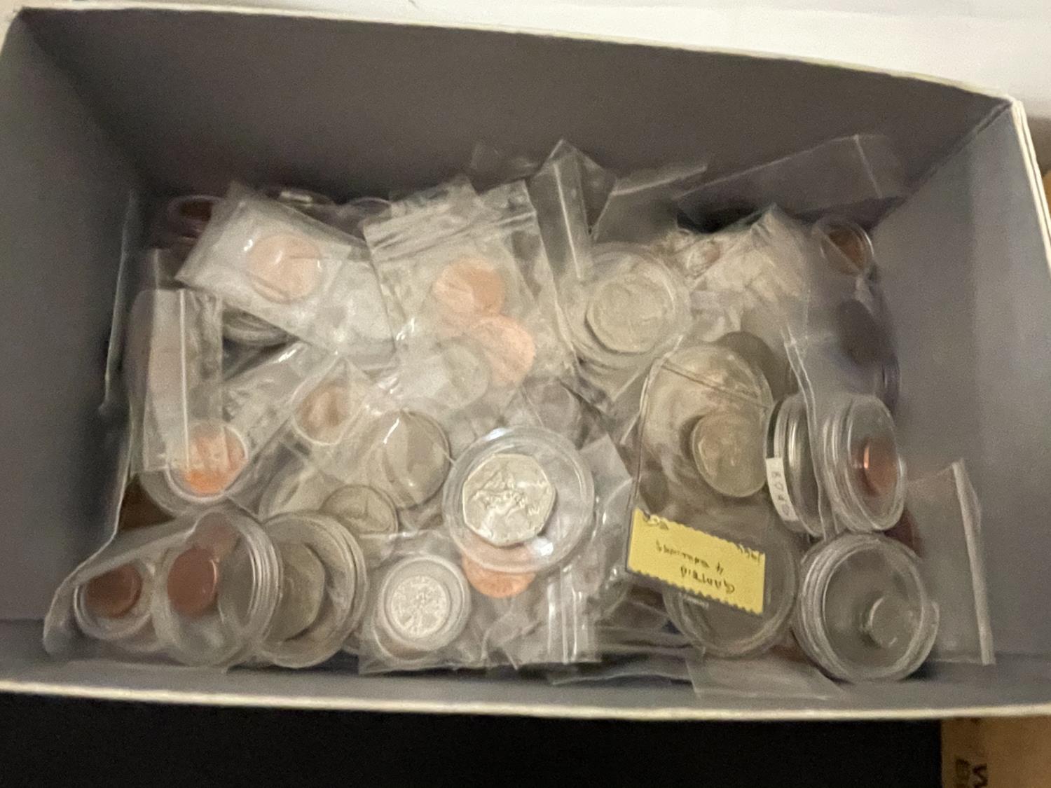 LARGE BOX OF MIXED COINS , CHIEFLY UK - Image 2 of 12