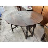 AN 18TH CENTURY OAK GATELEG DINING TABLE, 48x55" OPEN