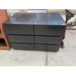 A PAIR OF BLACK MODERN BEDSIDE TABLES