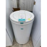 A WHITE CREDA AUTOPUMP SPIN DRYER BELIEVED IN WORKING ORDER BUT NO WARRANTY