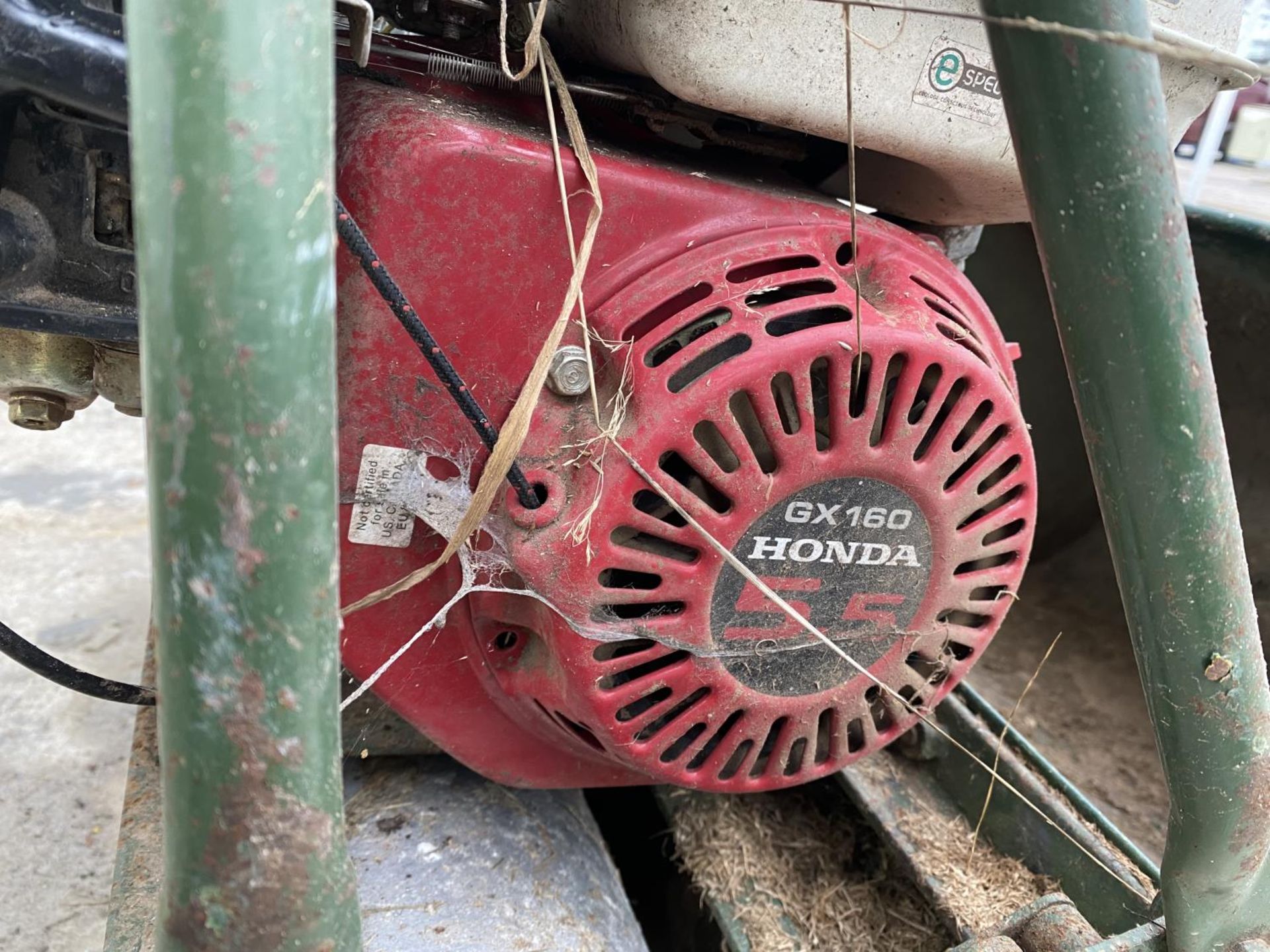 AN ATCO 20" LAWN MOWER WITH HONDA GX 160 ENGINE FROM LOCAL CRICKET CLUB NO VAT - PROCEEDS TO CHARITY - Image 2 of 3