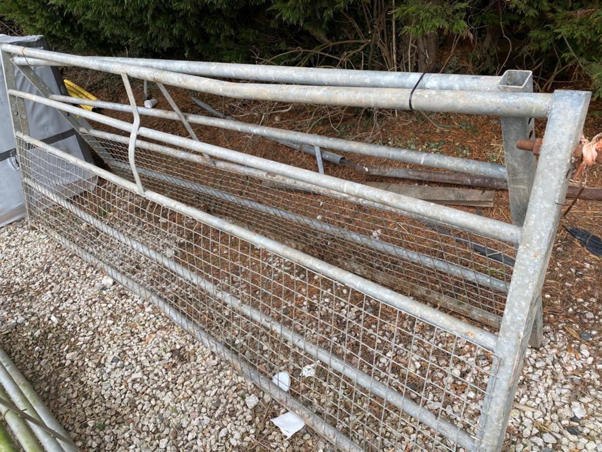 TWO 10FT METAL GATES - NO VAT - Image 2 of 2