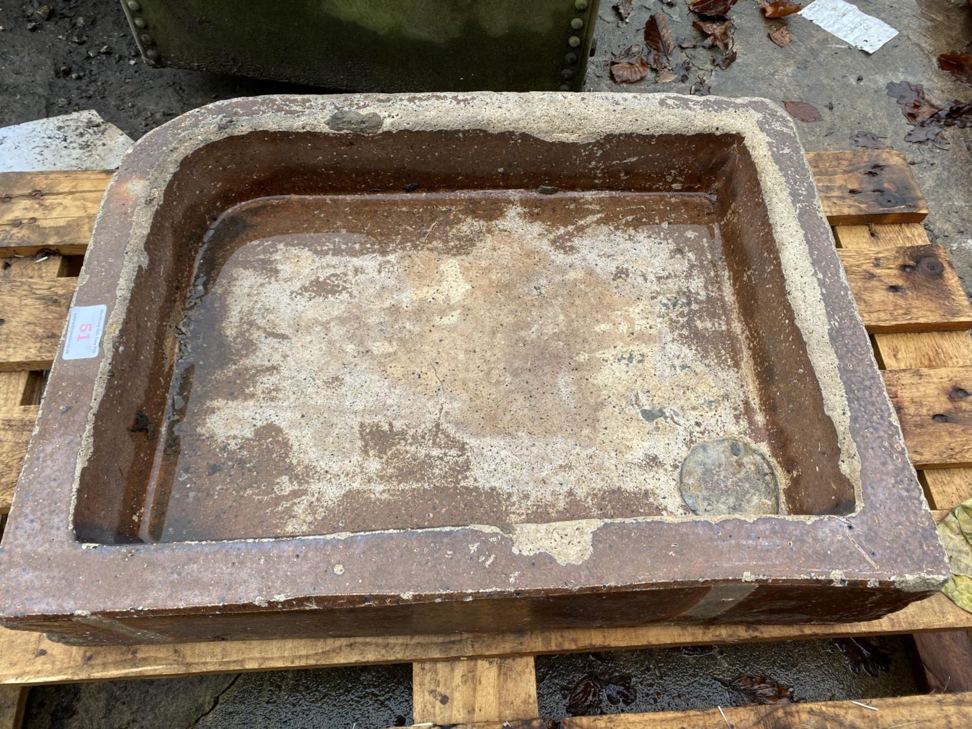 A BROWN GLAZED TROUGH 24" X 18" NO VAT