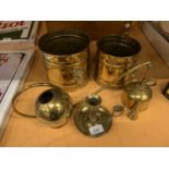 A COLLECTION OF BRASS WARE TO INCLUDE CHAMBER STICK AND SNUFFER, WATERING CAN ETC