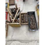 A LARGE QUANTITY OF HAND TOOLS TO INCLUDE SPANNERS, TROWELS AND GRIPS ETC