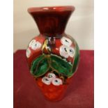 AN ANITA HARRIS HAND PAINTED AND SIGNED WHITE BERRIES VASE