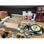 A LARGE COLLECTION OF ASSORTED ITEMS TO INCLUDE PLACE MATS, GLASSES AND RAMIKINS ETC