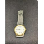 AN ACCURIST WRISTWATCH IN WORKING ORDER