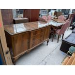 A MID 20TH CENTURY QUEEN ANNE STYLE CROSSBANDED WALNUT DINING TABLE (54" X 36" AND 18" LEAF) WITH