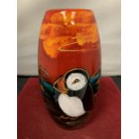 AN ANITA HARRIS PUFFIN VASE SIGNED IN GOLD