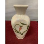 AN ANITA HARRIS RED ROSE VASE SIGNED IN GOLD