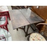 AN 18TH CENTURY OAK SINGLE DROP-LEAF TABLE