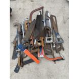 AN ASSORTMENT OF VINTAGE HAND TOOLS TO INCLUDE WOOD SAWS AND HACK SAWS ETC