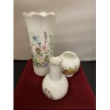 THREE AYNSLEY ITEMS TO INCLUDE A TALL WILD TUDOR VASE AND TWO SOMERSET ONE A/F CHIP TO RIM