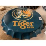 A VINTAGE STYLE 'TIGER BEER' BOTTLE TOP WALL HANGING SIGN 35CM