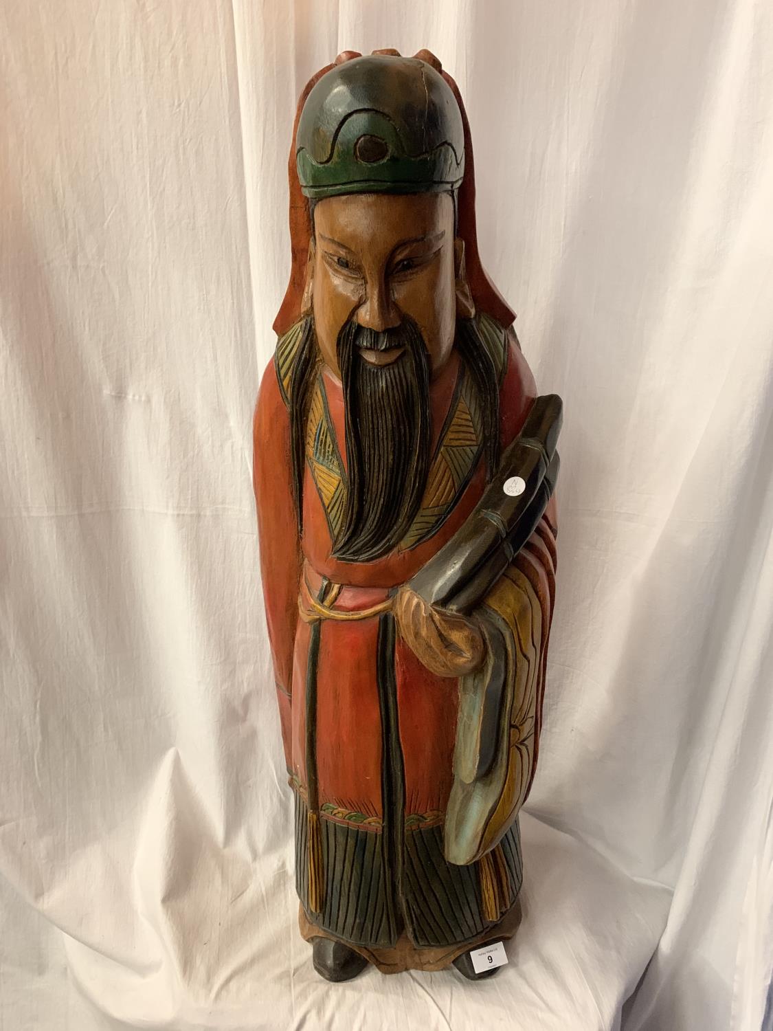 A LARGE CARVED AND HANDPAINTED FIGURE OF A JAPANESE CLERIC (H:90CM)