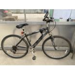 A GENTS CYPRESS GIANT MOUNTAIN BIKE WITH 21 SPEED SHIMANO GEAR SYSTEM