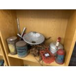A QUANTITY OF ASSORTED VINTAGE ITEMS TO INCLUDE TWO VINTAGE TINS, A HEAT LAMP AND A TRIVET ETC