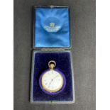 A LADIES 18 CARAT GOLD POCKET WATCH - DIAMETER 35 MM EXCLUDING CROWN WINDER, GROSS WEIGHT 32.3