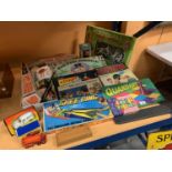 A LARGE COLLECTION OF VINTAGE GAMES AND TOYS TO INCLUDE LESNEY MATCHBOX TIPPER TRUCK, FOOTBALL
