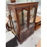 A MDOERN MAHOGANY TWO DOOR GLAZED CABINET WITH TWO DRAWERS TO THE BASE, 21" WIDE
