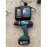 A MAKITA BHP453 18V BATTERY DRILL WITH ONE BATTERY AND CHARGER