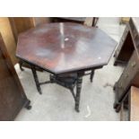 AN EDWARDIAN MAHOGANY CENTRE TABLE