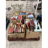 A LARGE QUANTITY OF VINTAGE BOOKS TO INCLUDE SIR WALTER SCOTT WAVERLEY BOOKS
