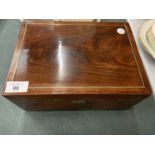 A VINTAGE WALNUT BOX WITH INLAID BRASS DETAIL