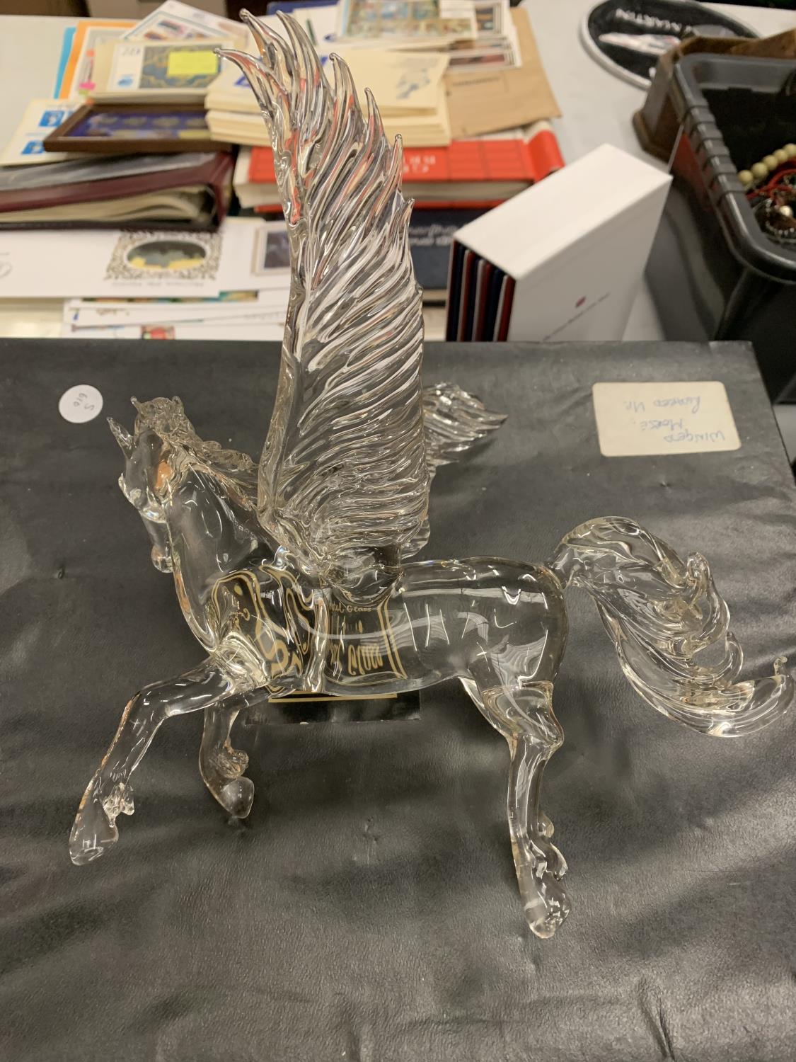 A CRYSTAL GLASS SCULPTURE OF A WINGED HORSE - Image 2 of 3