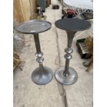 A PAIR OF DECORATIVE METAL JARDINIERE STANDS